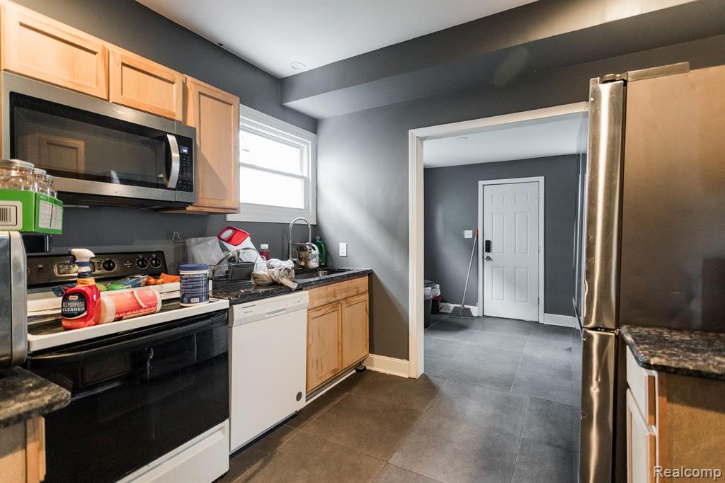 219 Waverly Street, Highland Park, MI 48203 — Photo 10