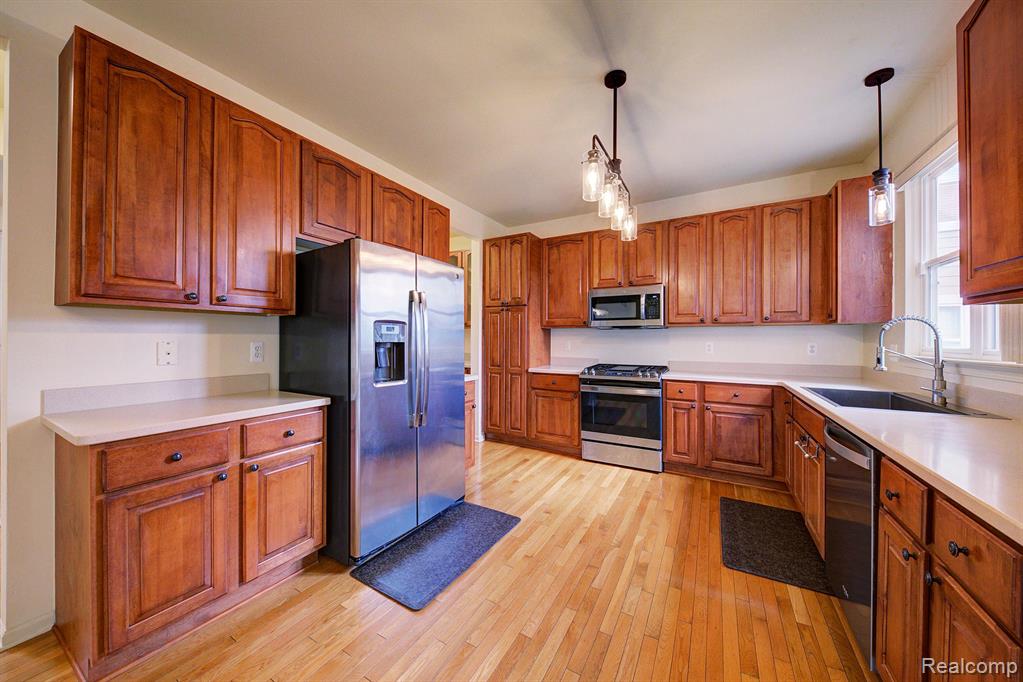 42551 Whitman Way, Novi, MI 48377 — Photo 8