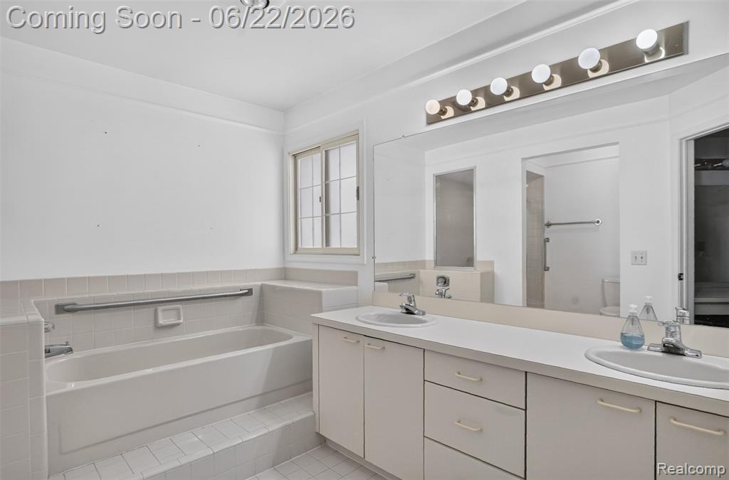 6190 Celeste Road, West Bloomfield, MI — Photo 17