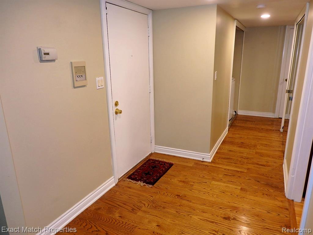 4411 Laurel Club Circle, West Bloomfield, MI 48323 — Photo 10
