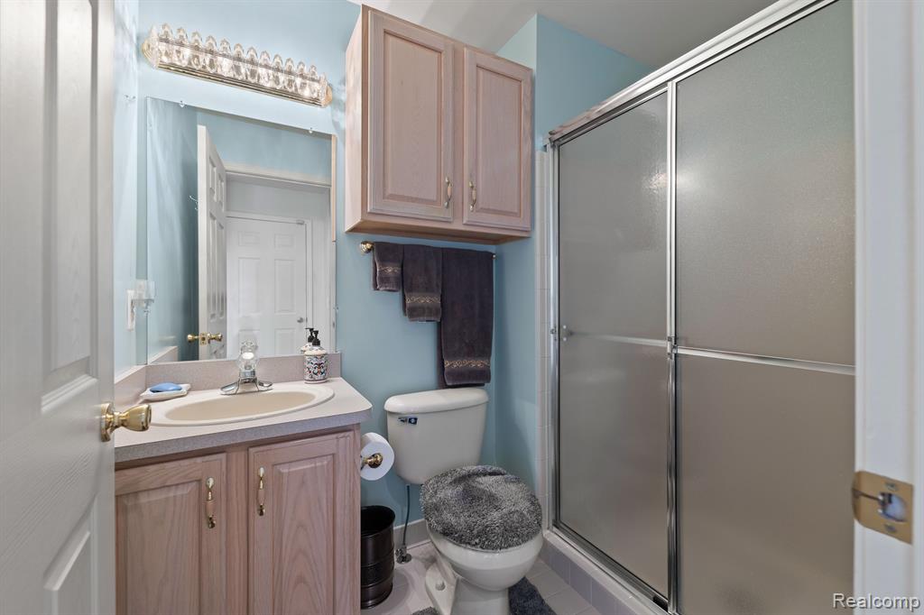 48548 Fairmont Drive, Macomb, MI 48044 — Photo 18
