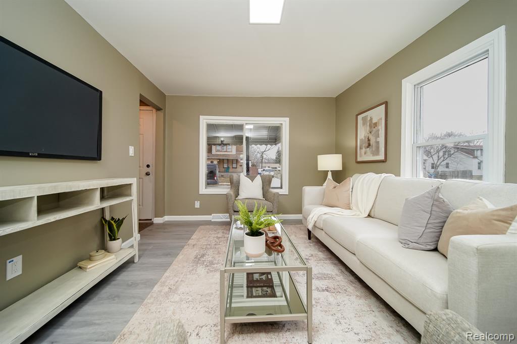 7244 FISHER Avenue, Warren, MI 48091 — Photo 11