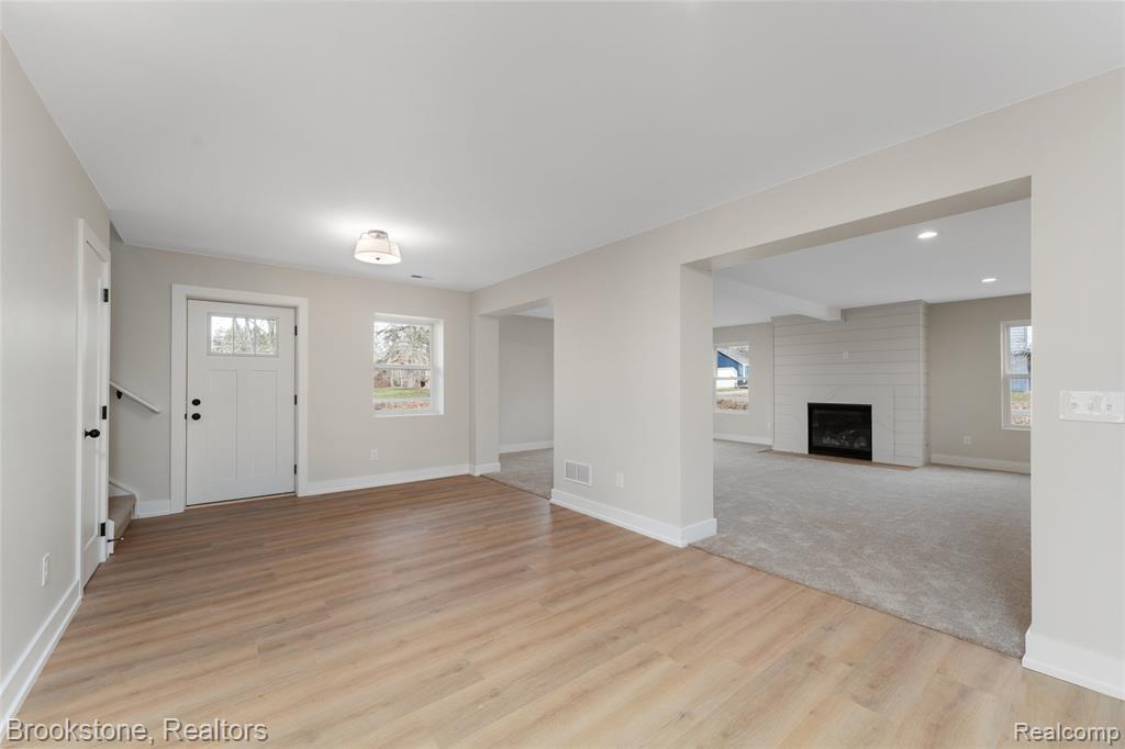 7369 Sweetbriar, West Bloomfield, MI 48324 — Photo 3