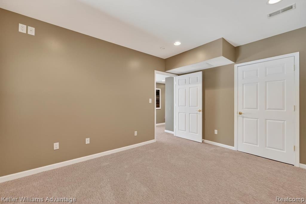 6356 Branford Drive, West Bloomfield, MI — Photo 50