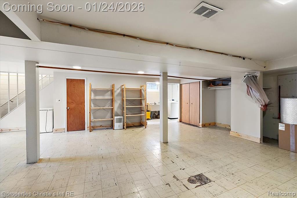 765 Barrington Road, Grosse Pointe, MI 48230 — Photo 36