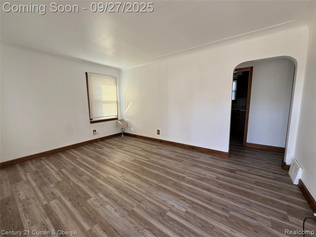4208 Grindley Park Avenue, Dearborn Heights, MI 48125 — Photo 8