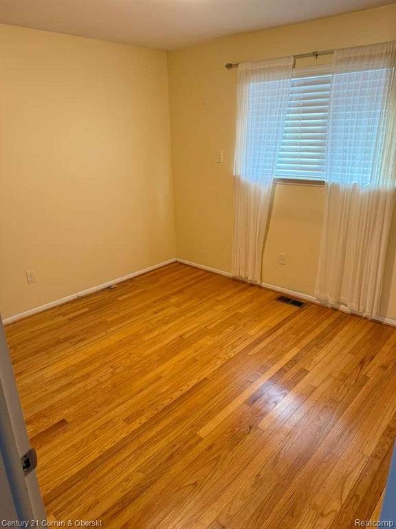 6523 N Vernon Street, Dearborn Heights, MI 48127 — Photo 6