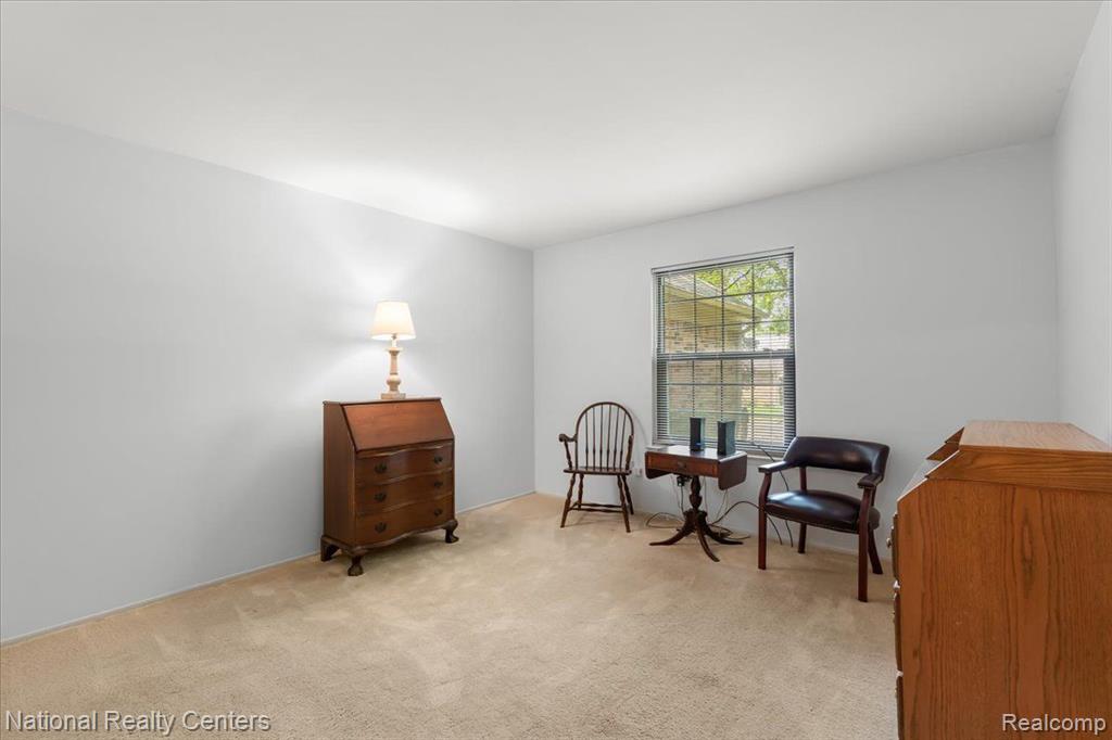 37224 BRENTWOOD Circle, Farmington Hills, MI 48331 — Photo 22
