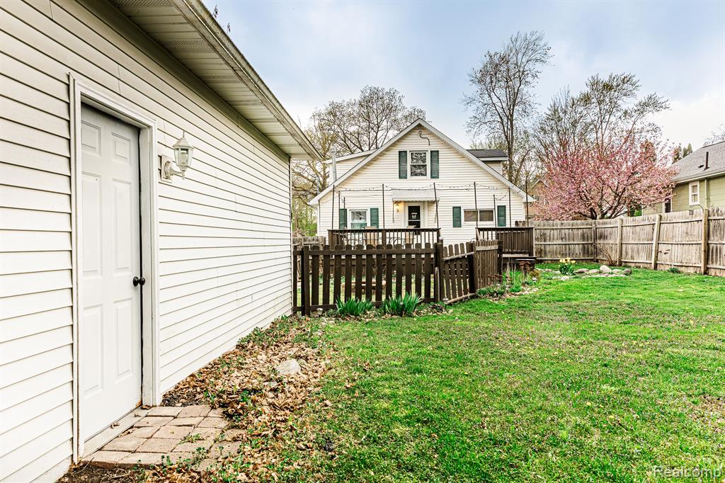 5037 1ST Street, Swartz Creek, MI 48473 — Photo 13