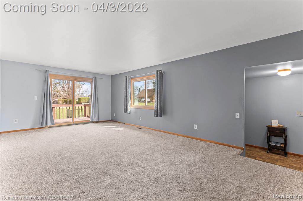 10618 Wolverine Drive, Pinckney, MI 48169 — Photo 27