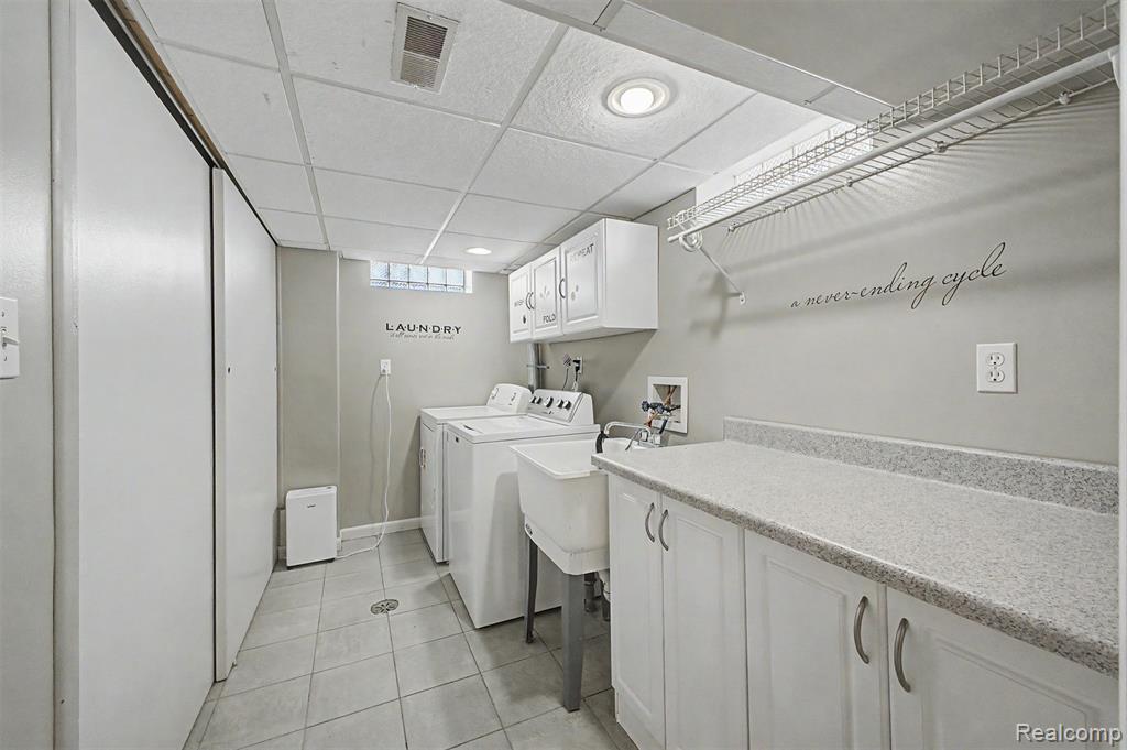 9904 Fox Avenue, Allen Park, MI 48101 — Photo 31