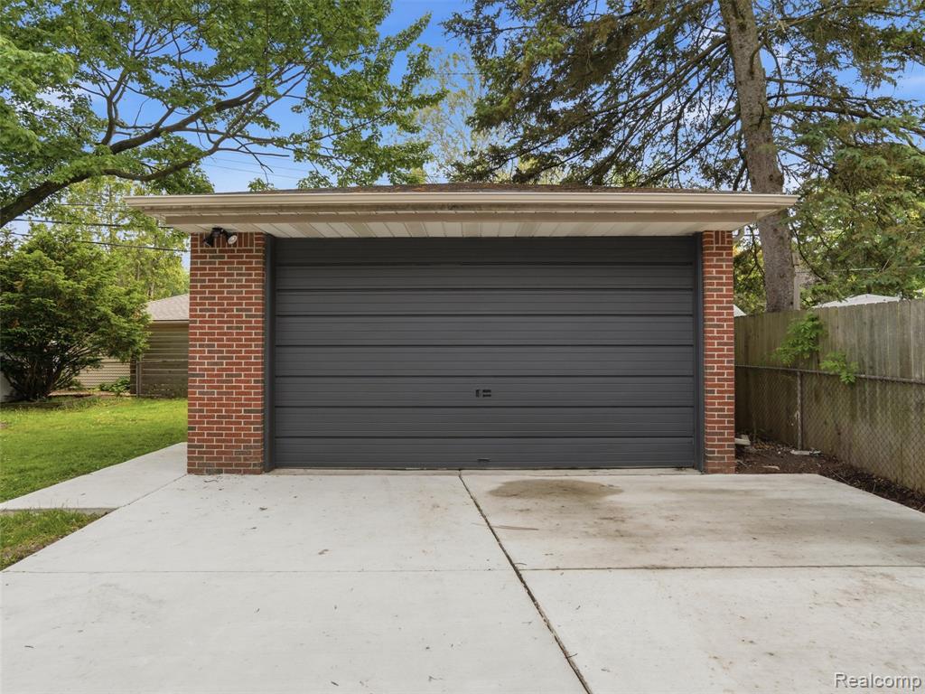 413 Poplar Avenue, Royal Oak, MI 48073 — Photo 25