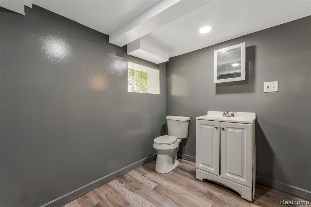 216 Holbrook Street, Detroit, MI 48202 — Photo 47