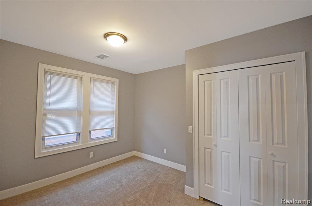 2253 Gladstone Street, Detroit, MI 48206 — Photo 39