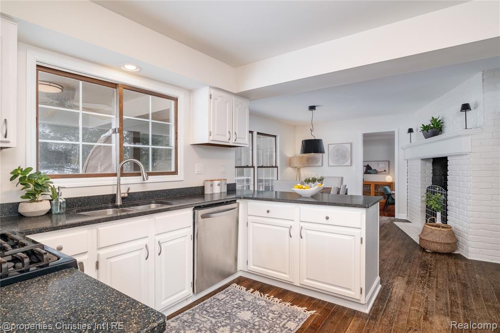 48790 Pinehill Drive, Plymouth, MI 48170 — Photo 20