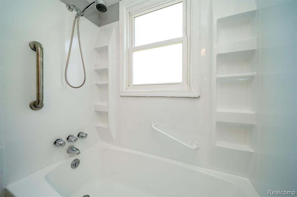1175 SHARE Avenue, Ypsilanti, MI 48198 — Photo 26