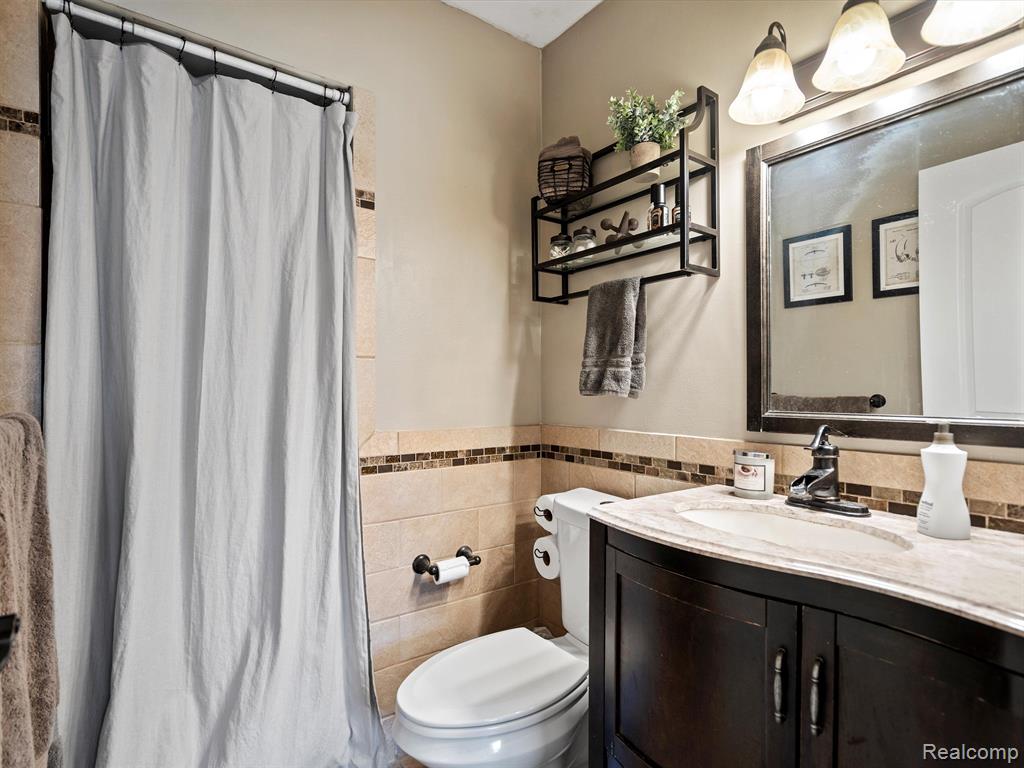 42268 SYCAMORE Drive, Sterling Heights, MI 48313 — Photo 32