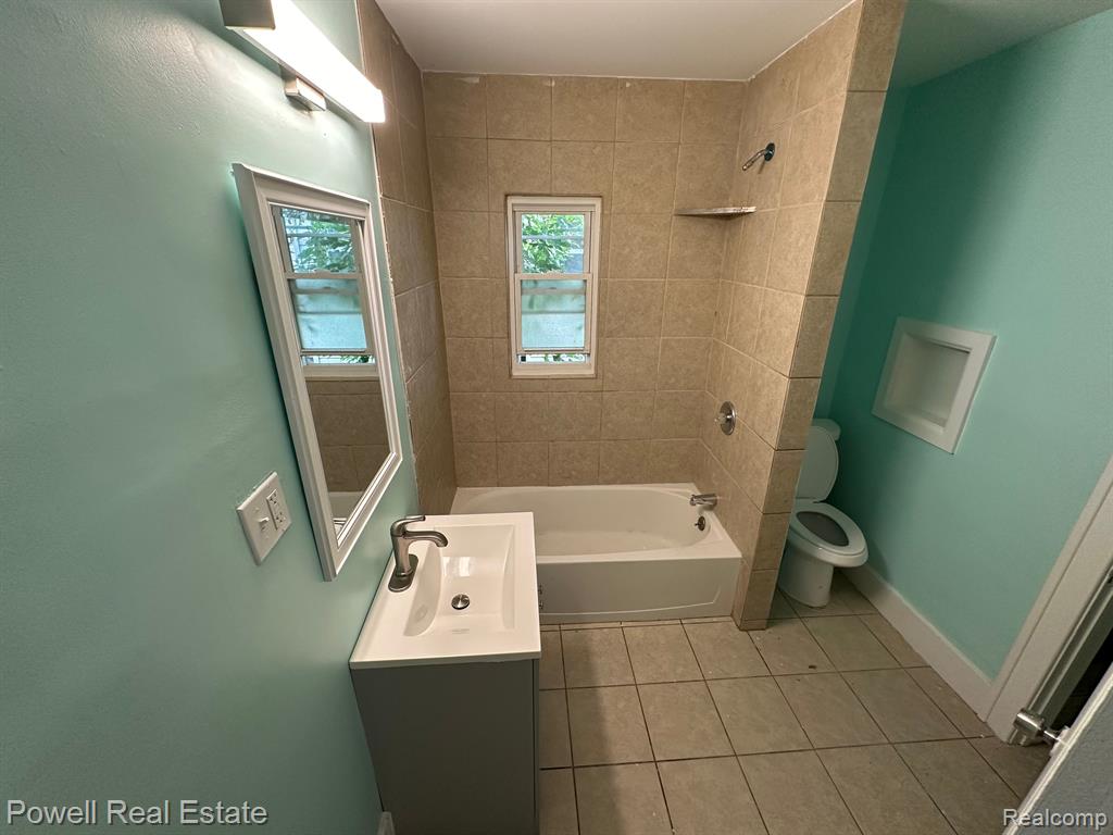 43 SUMMIT Street, Pontiac, MI 48342 — Photo 11