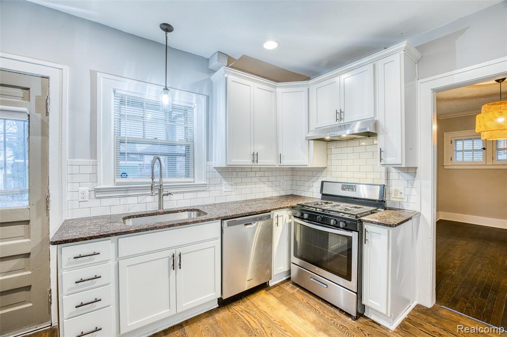 1525 Edison Street, Detroit, MI 48206 — Photo 9