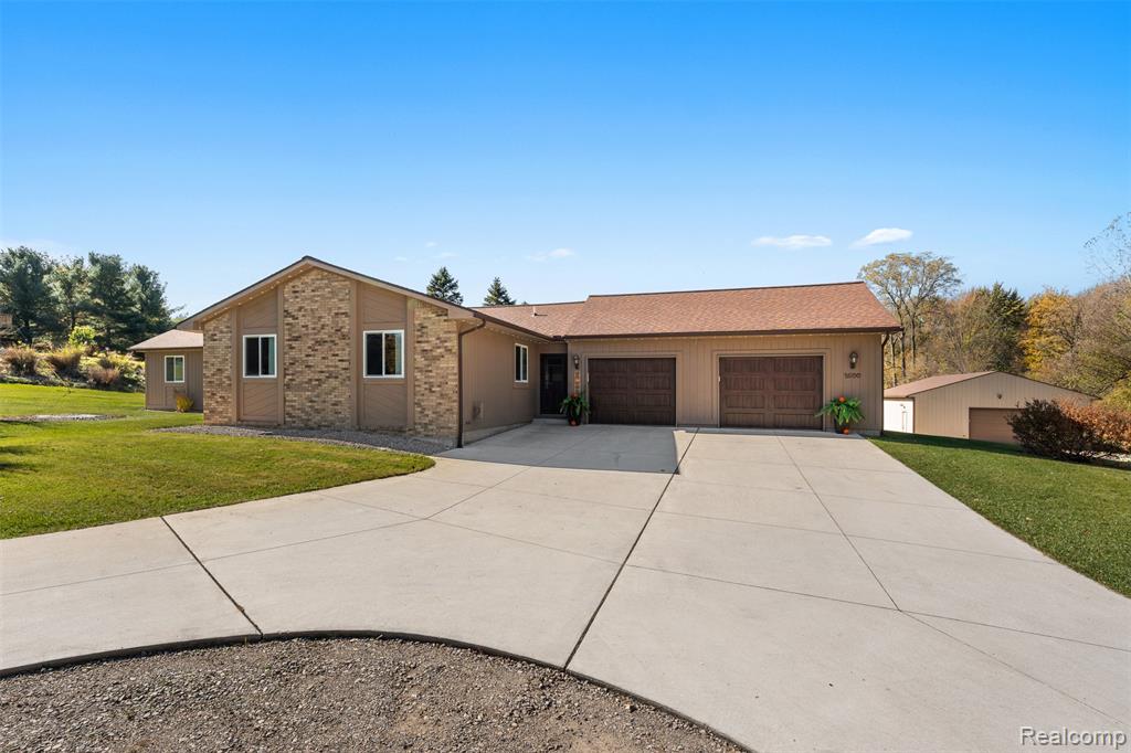 1500 S Baldwin Road, Oxford, MI 48371