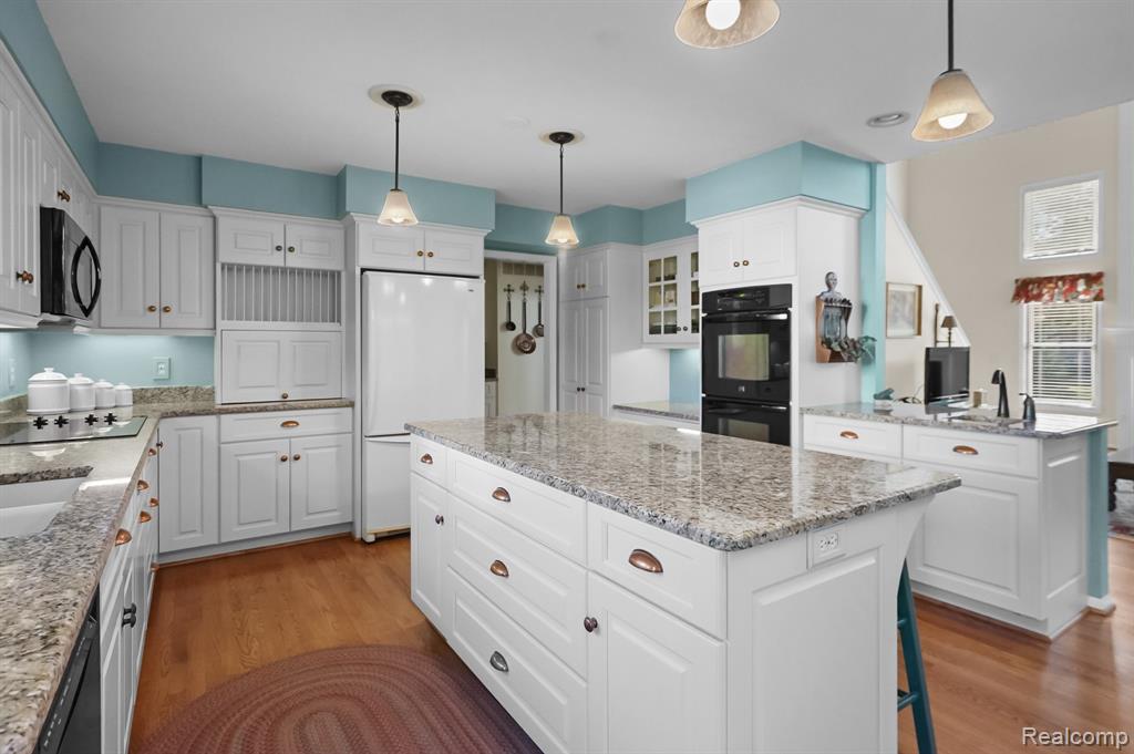 6573 Tree Knoll Drive, Troy, MI 48098 — Photo 14