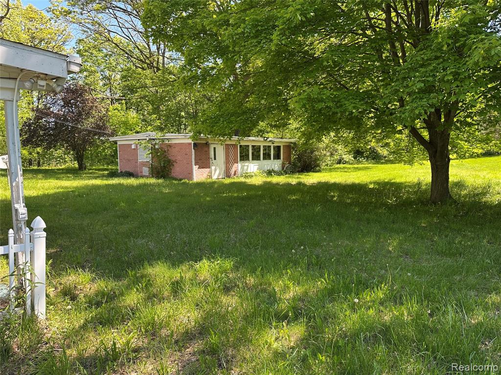 11116 N Bray Road, Clio, MI 48420 — Photo 3