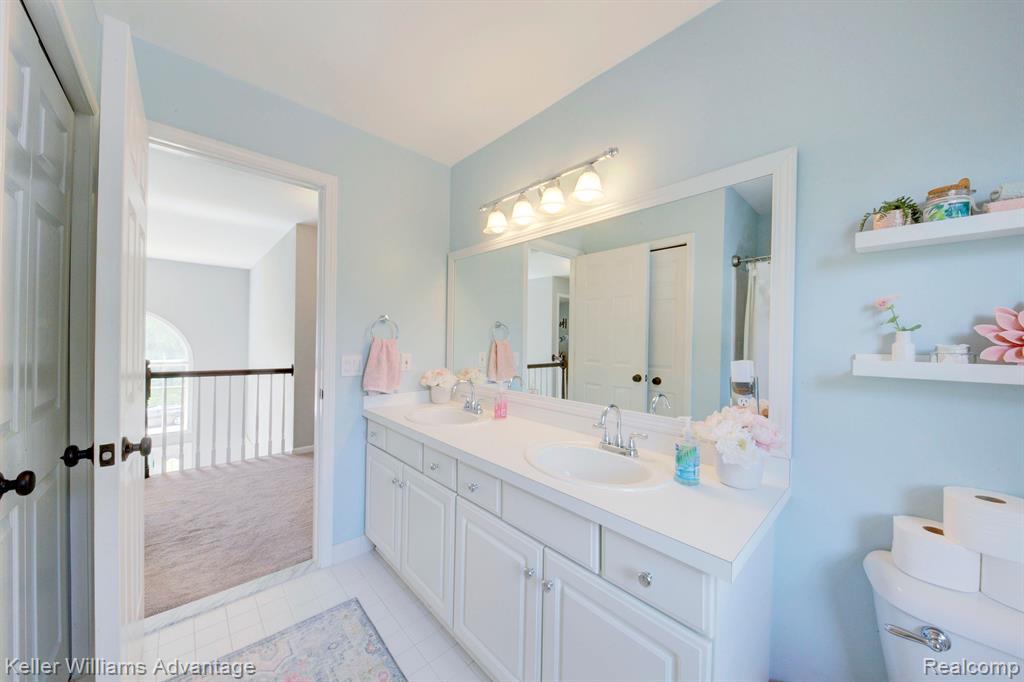 47694 EDINBURGH Drive, Plymouth, MI 48170 — Photo 46