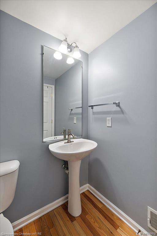 9773 RAVENSHIRE Drive, Ypsilanti, MI 48198 — Photo 24