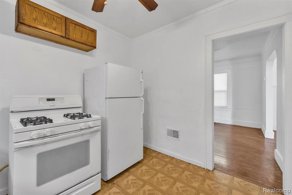 16147 Snowden Street, Detroit, MI 48235 — Photo 19
