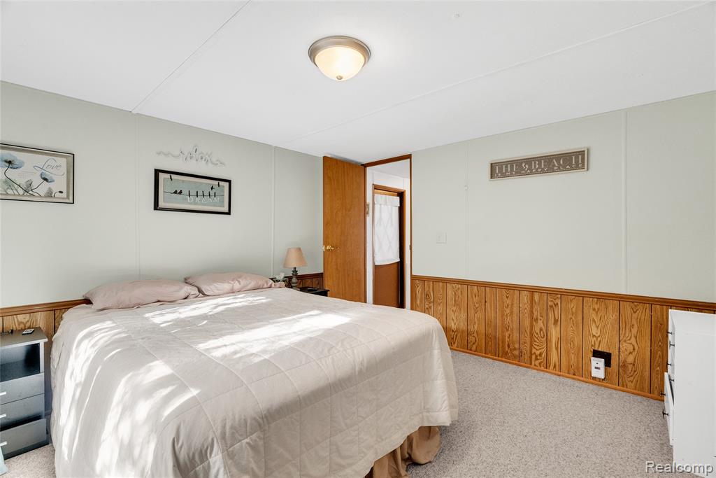 5203 Main Street, 207, Lexington, MI 48450 — Photo 24