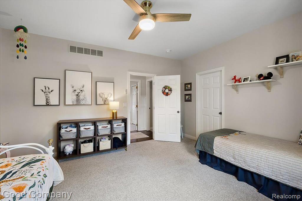4671 BURNLEY Drive, Bloomfield Hills, MI 48304 — Photo 48