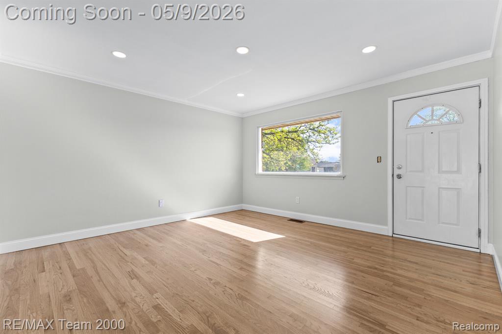 6557 Huntleigh Street, Garden City, MI — Photo 8