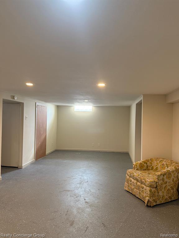 400 N LEONA Avenue, Garden City, MI — Photo 31