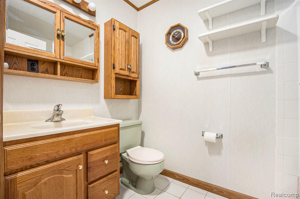 9401 Mabley Hill Road, Fenton, MI 48430 — Photo 8