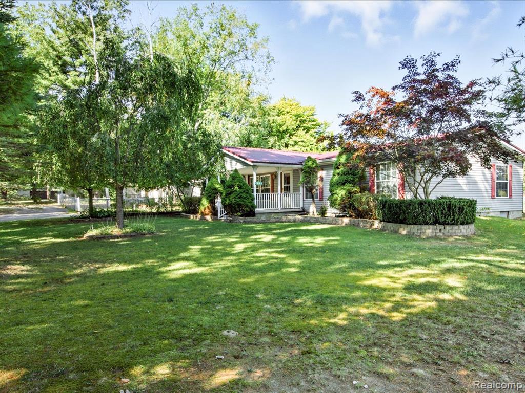 4996 Lakeshore Road, Lexington, MI 48450 — Photo 2