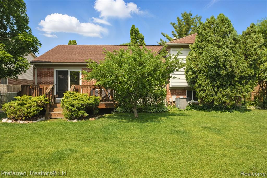 8530 Elmhurst Street, Canton, MI 48187 — Photo 38