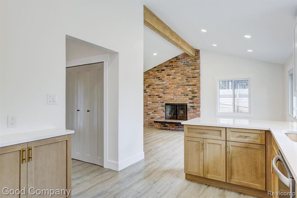 24250 Majestic Street, Oak Park, MI 48237 — Photo 15