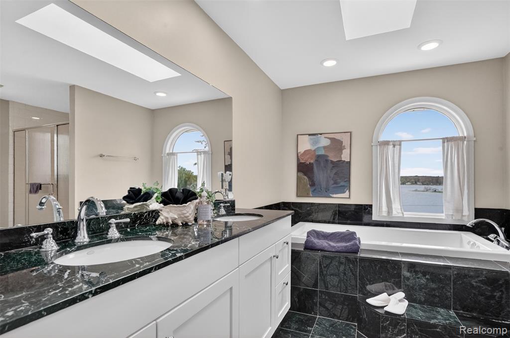 3071 School Lake Drive, Brighton, MI 48114 — Photo 27