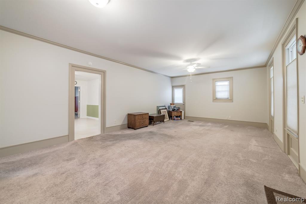 43 N GLASPIE Street, Oxford, MI 48371 — Photo 14