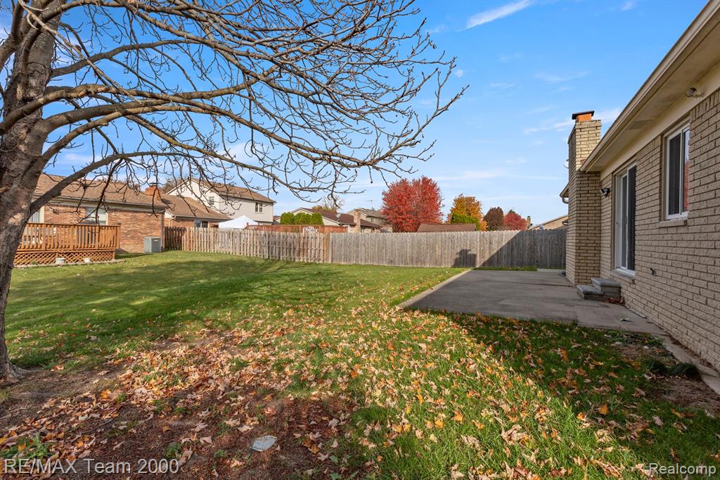 51547 SALVATORI Drive, Chesterfield, MI 48047 — Photo 8
