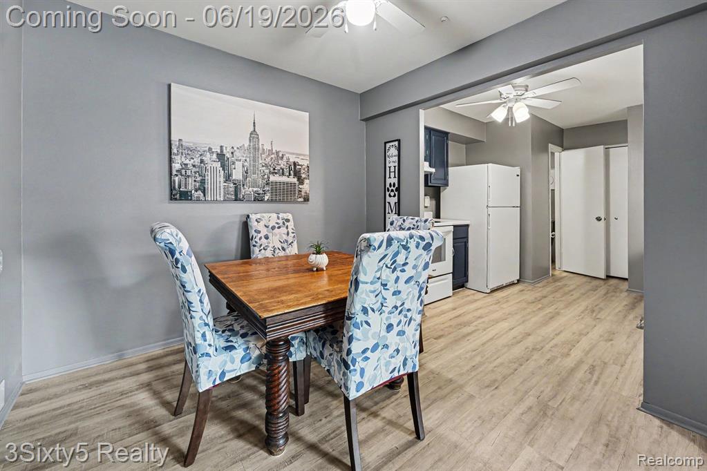 37592 Garden Court, Westland, MI — Photo 9