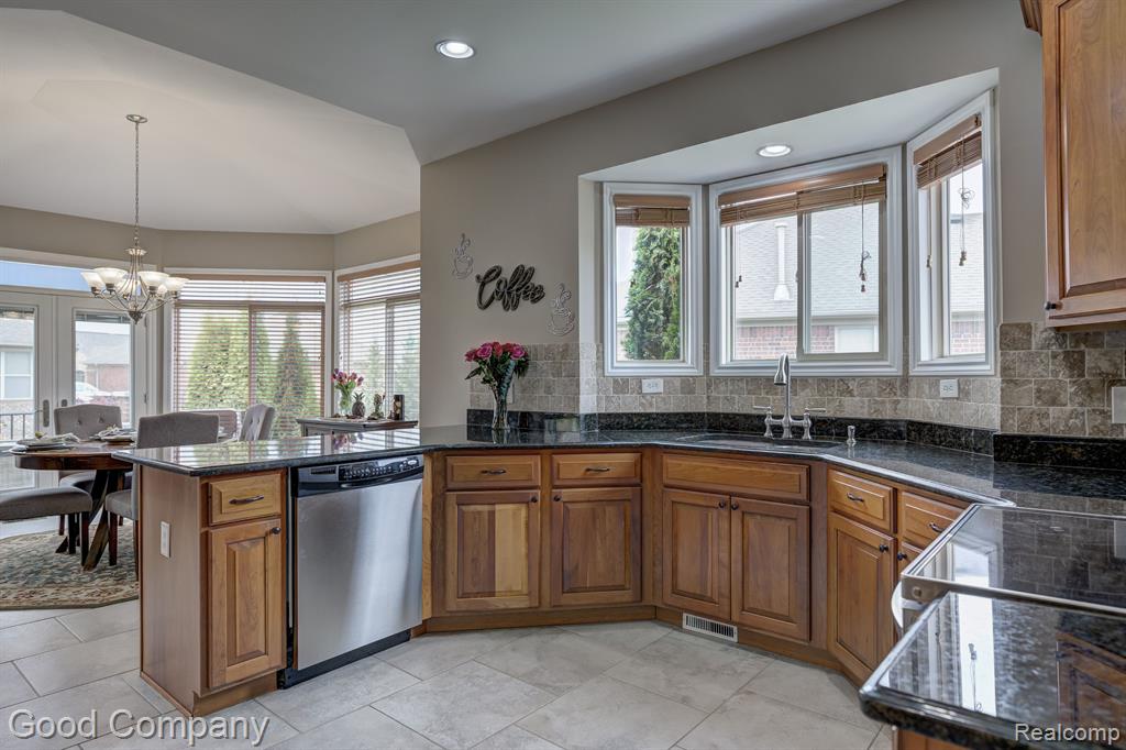 63705 MONTICELLO E, Washington, MI 48095 — Photo 19