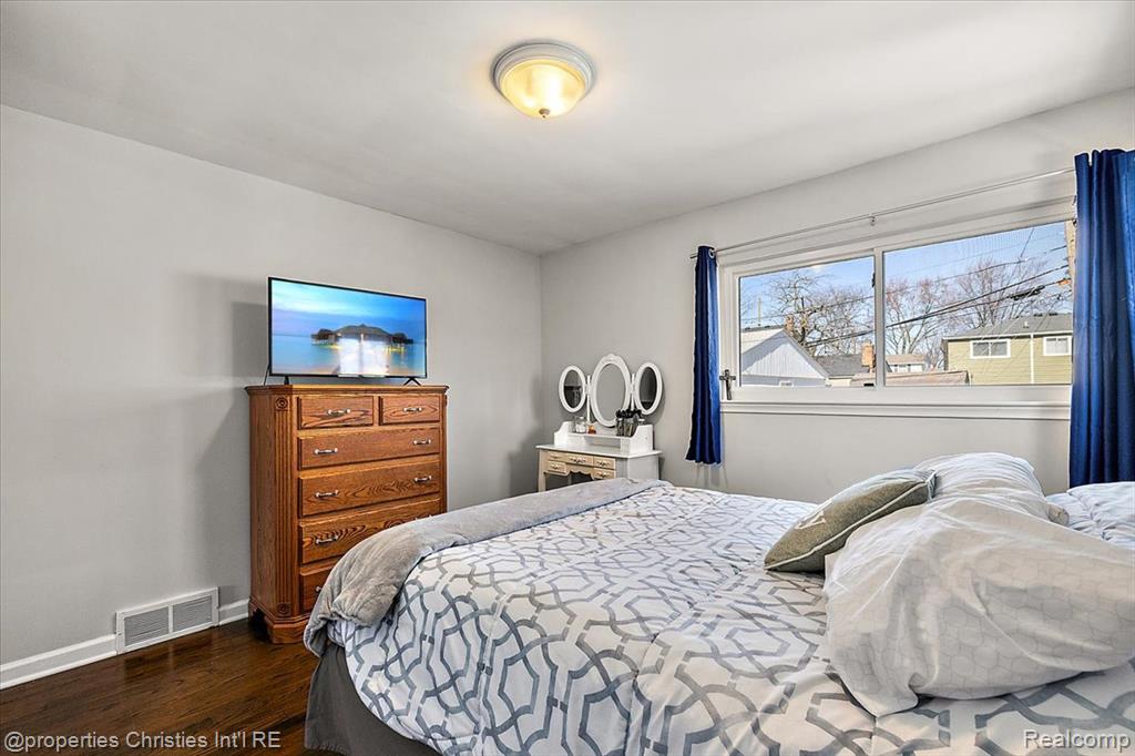 816 W Baker Avenue, Clawson, MI — Photo 34