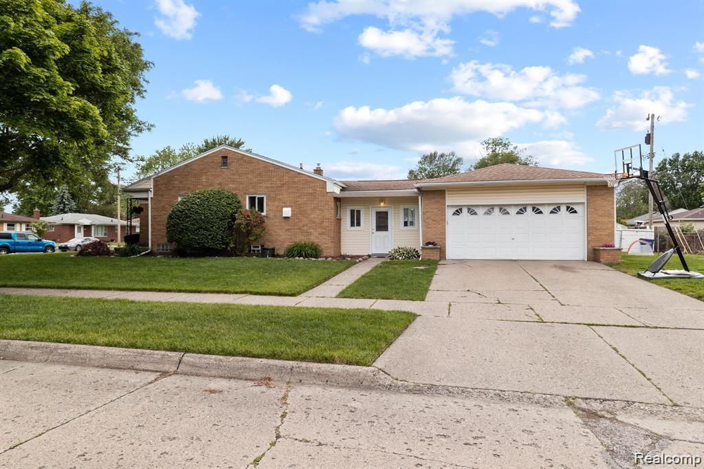 8575 DARLENE Street, Warren, MI 48093 — Photo 5