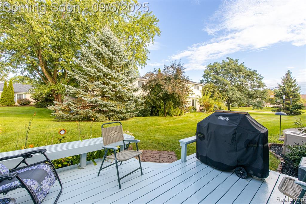 475 Sandehurst Drive, Grand Blanc, MI 48439 — Photo 47