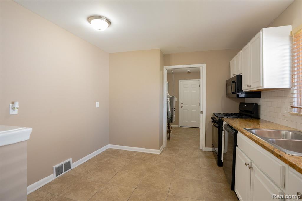7431 ANNA Avenue, Warren, MI 48092 — Photo 6