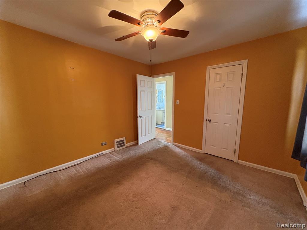 4216 Syracuse Street, Dearborn Heights, MI 48125 — Photo 18