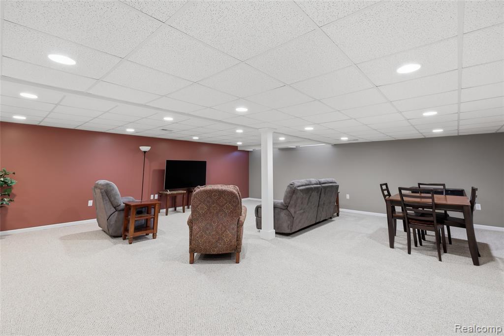 48274 Beacon Square Drive, Macomb, MI 48044 — Photo 43