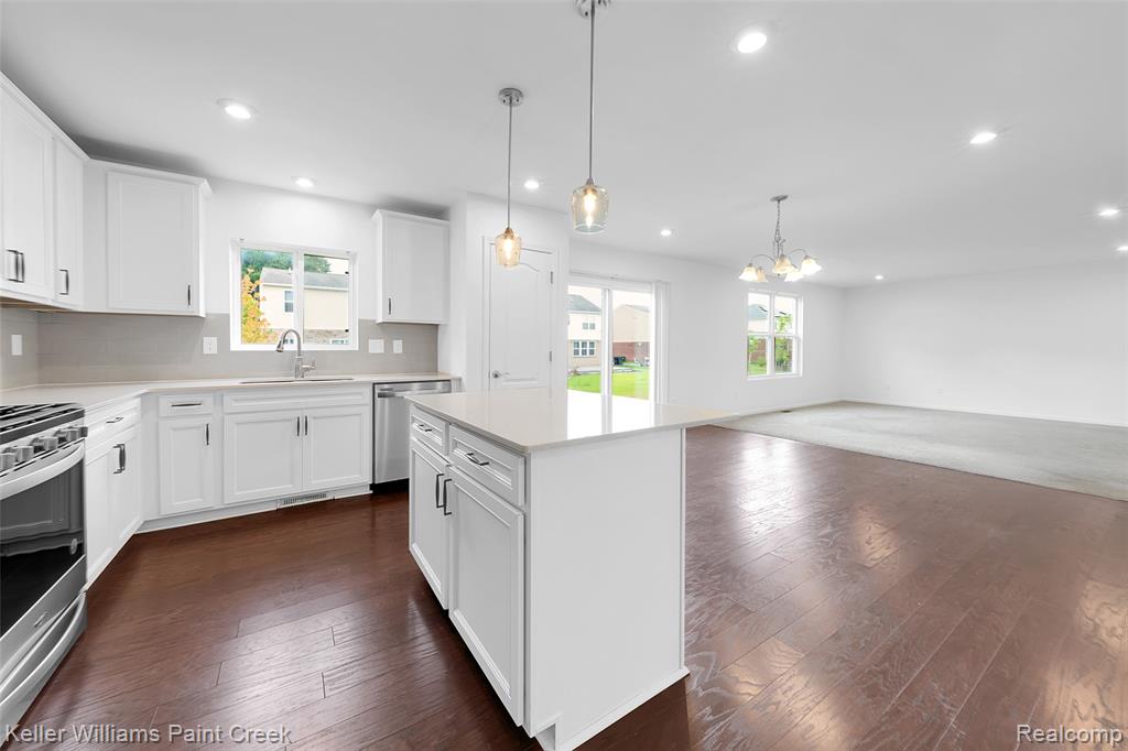 5225 Marie Lane, Sterling Heights, MI 48310 — Photo 10