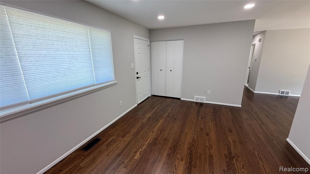 805 S Carlson Street, Westland, MI 48186 — Photo 10